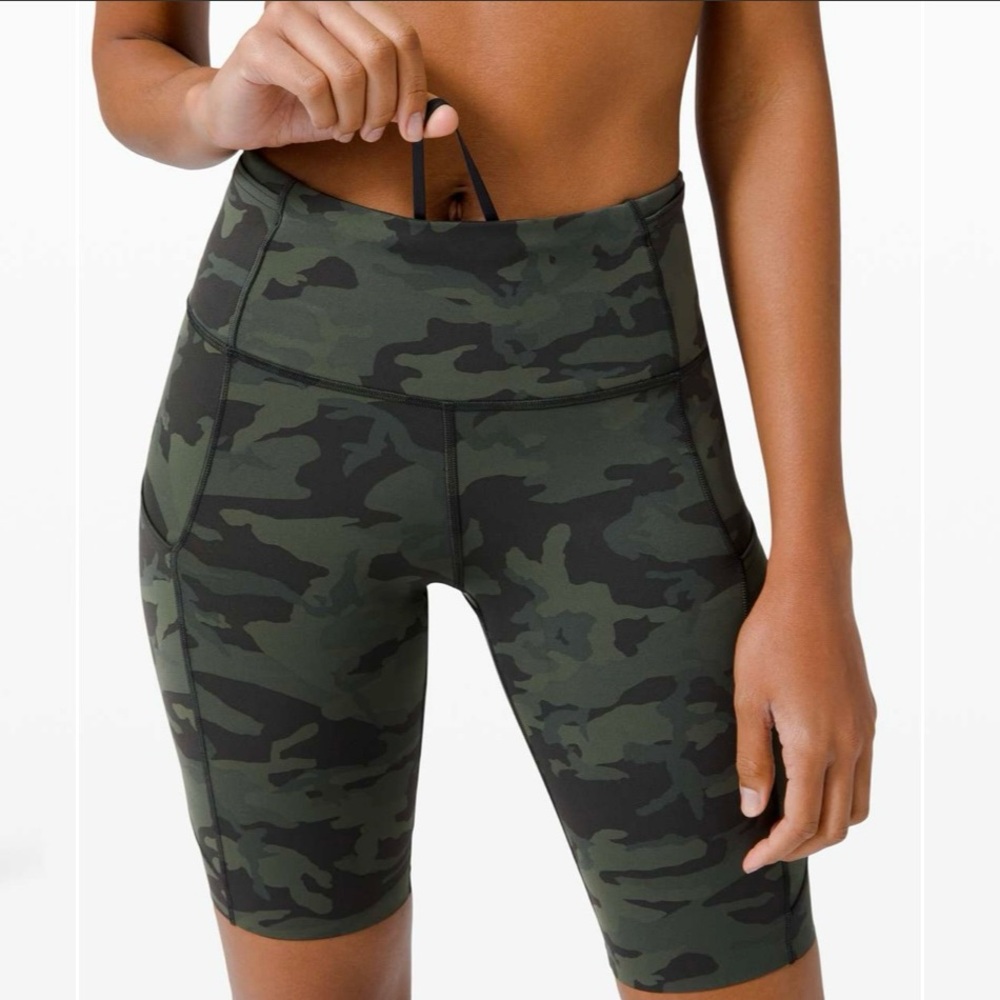 Lululemon Athletica Fast and Free Short 10” - Green Camo Bike Shorts NWT